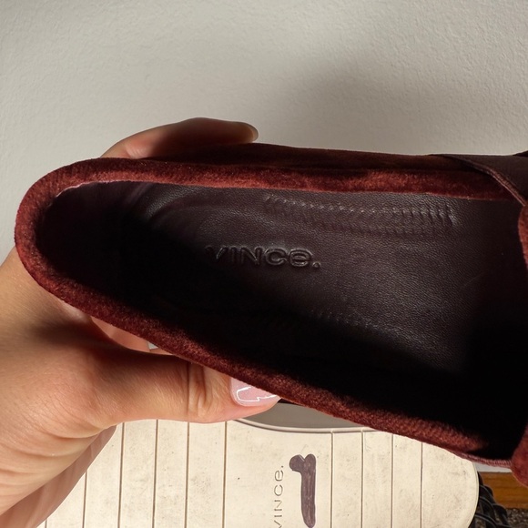Vince Blair Velvet Slip On Shoes Red Size 7.5 - Picture 8 of 9